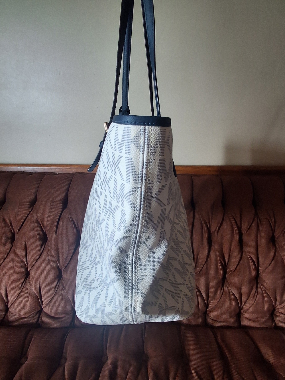 Authentic Michael Kors Jet Set East West Tote Bag - White/Navy (EUC!) - Picture 14 of 16